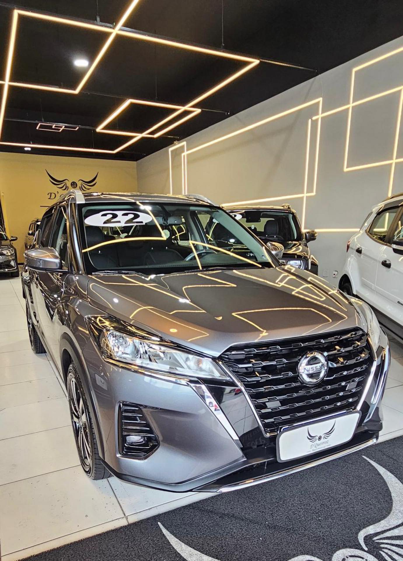 Foto Kicks Advance 1.6 16v Flex Aut.