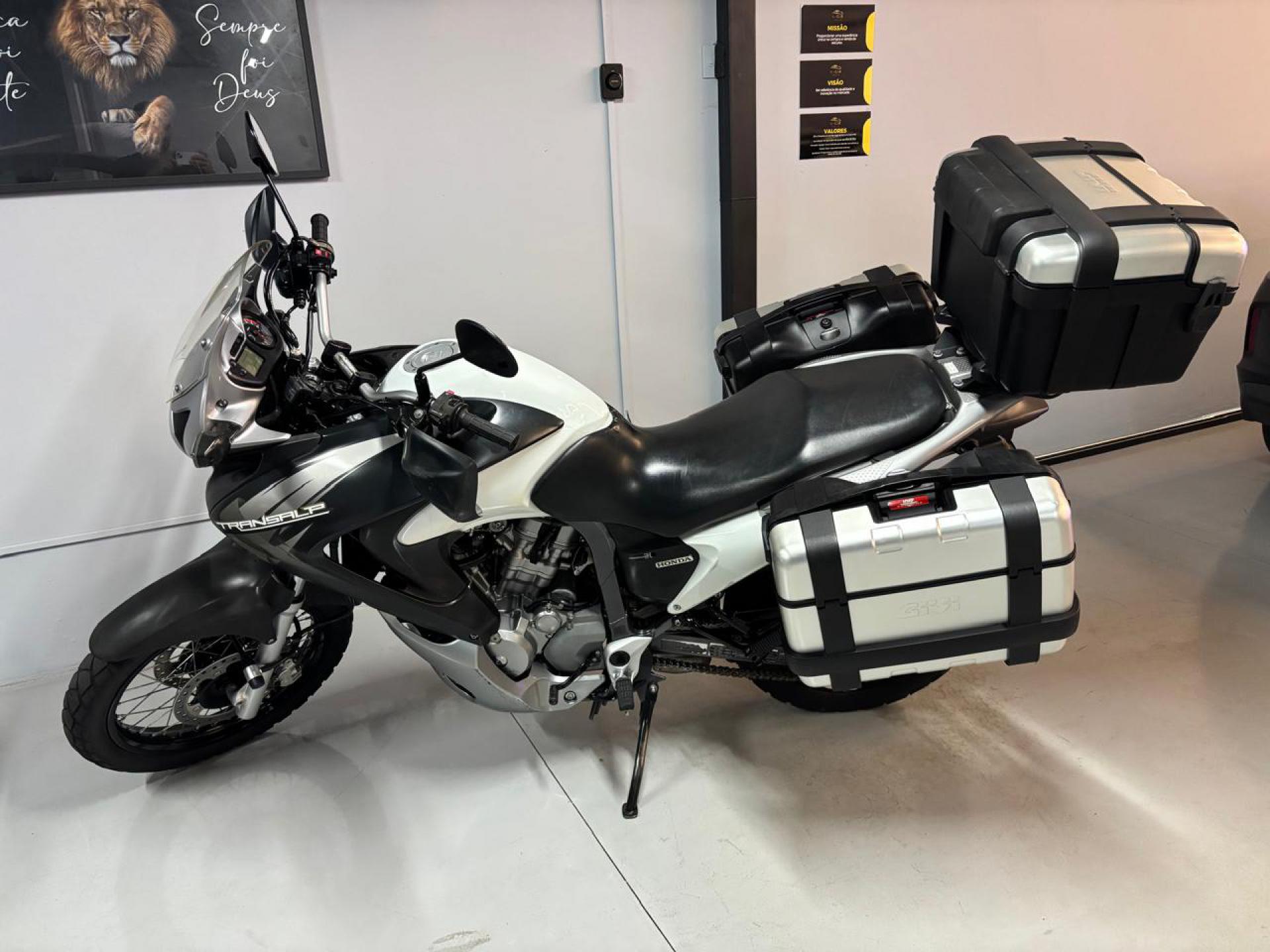 Foto Xl 700v Transalp