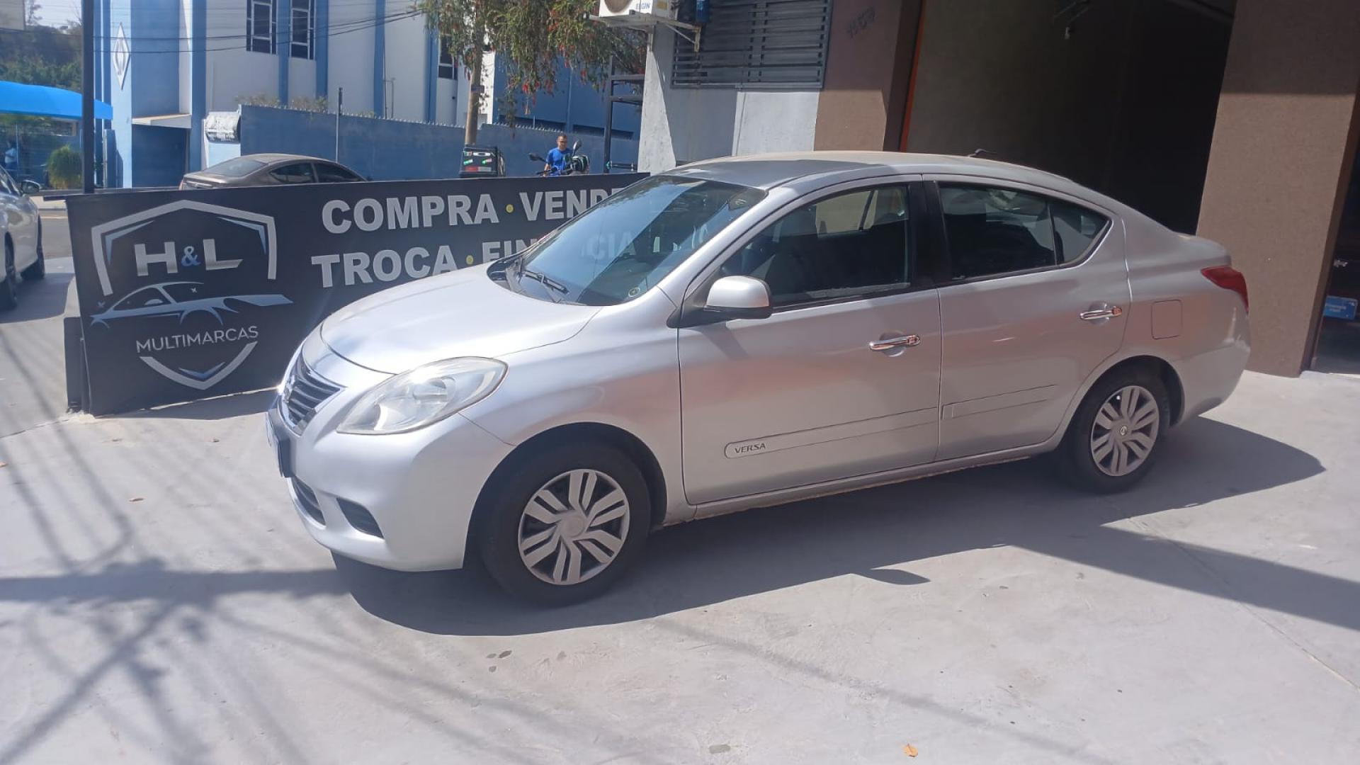 Foto Versa Sv 1.6 16v Flex Fuel 4p Mec.