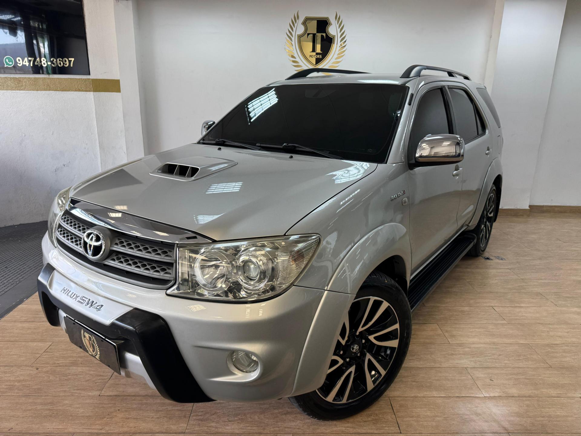 Foto Hilux Sw4 Srv D4-d 4x4 3.0 Tdi Dies. Aut