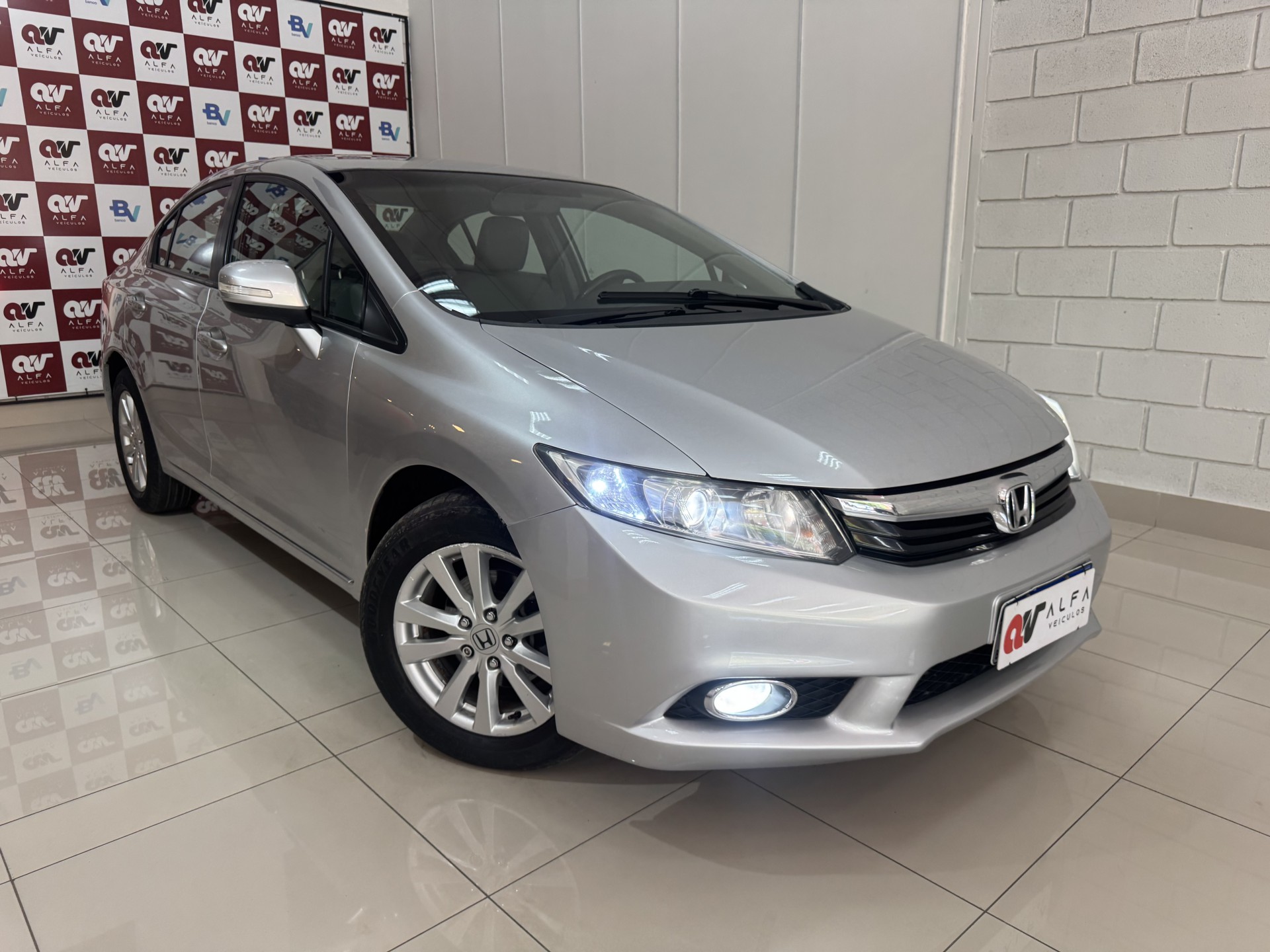 Foto Civic Sedan Lxr 2.0 Flexone 16v Aut. 4p