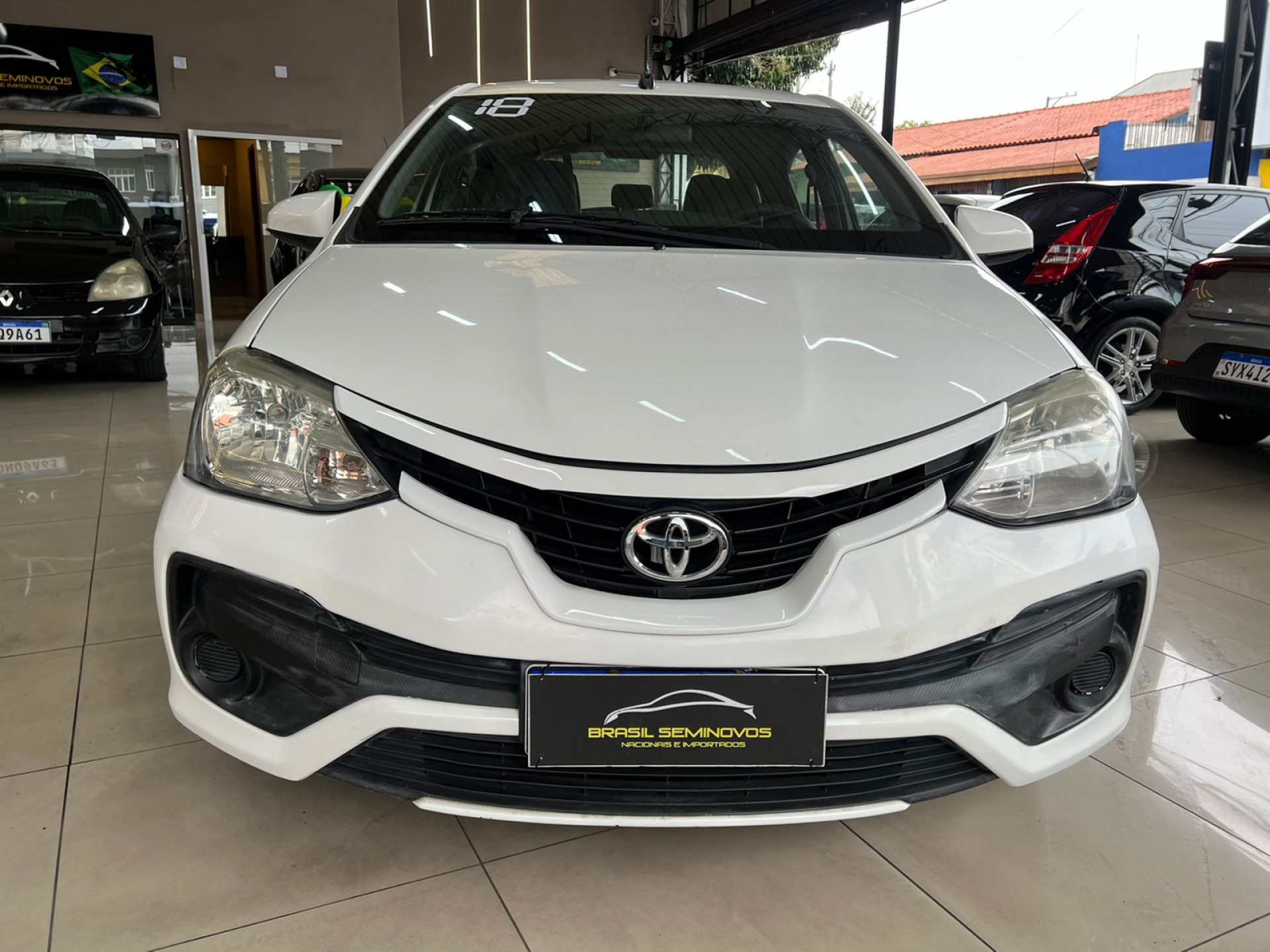 Foto Etios X 1.3 Flex 16v 5p Mec.